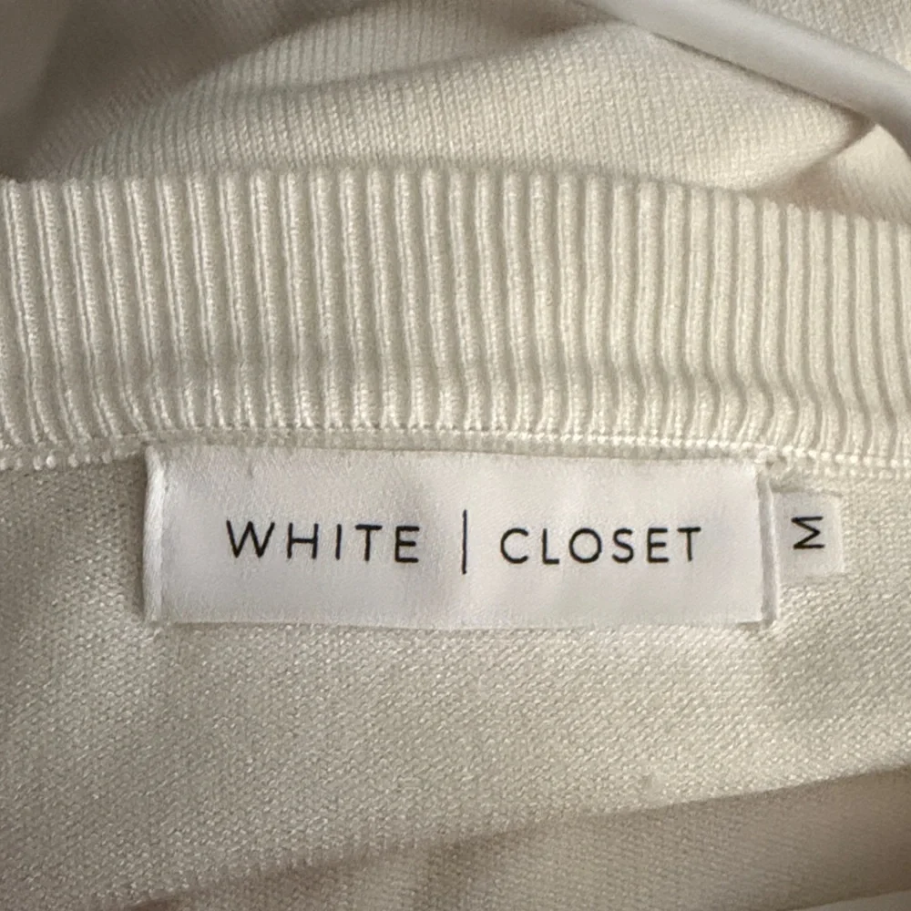 White Closet 📍stock pic